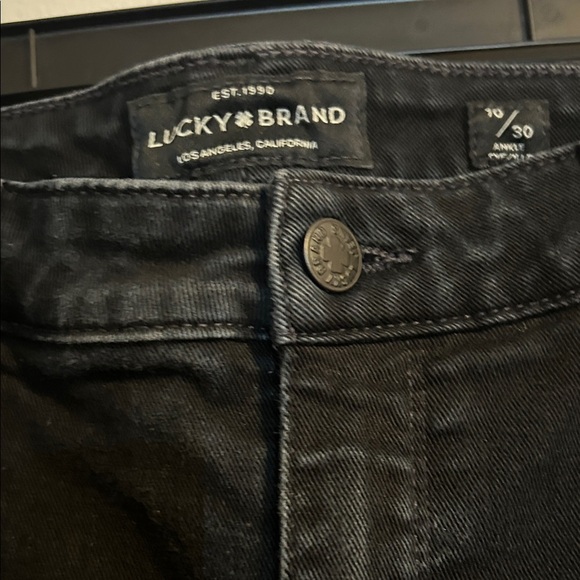 Lucky Brand Dark Black Jeans - Picture 2 of 16